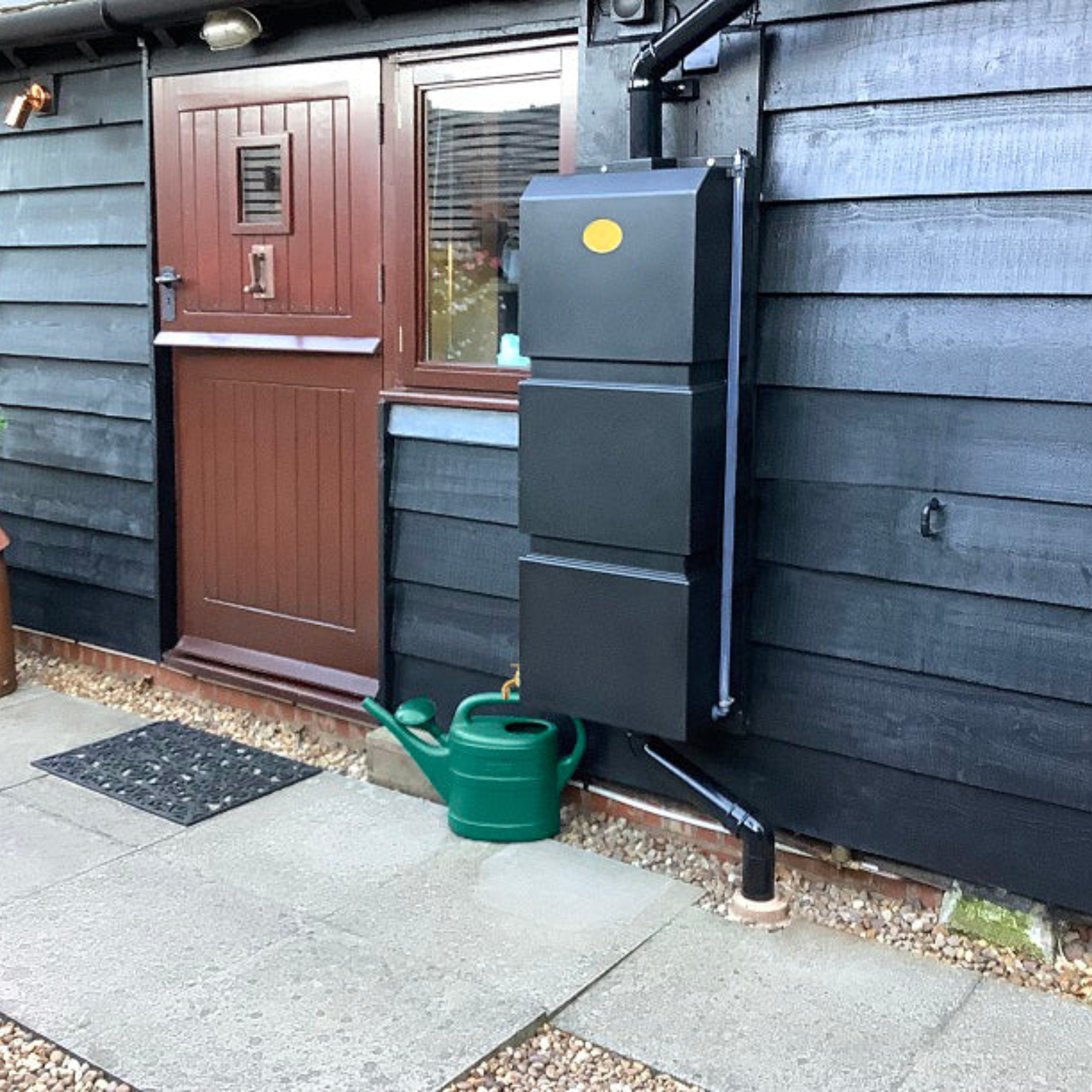 Slimline 100 Litre Wall Mounted Water Butt – Prestige 2.0 Rainwater System
