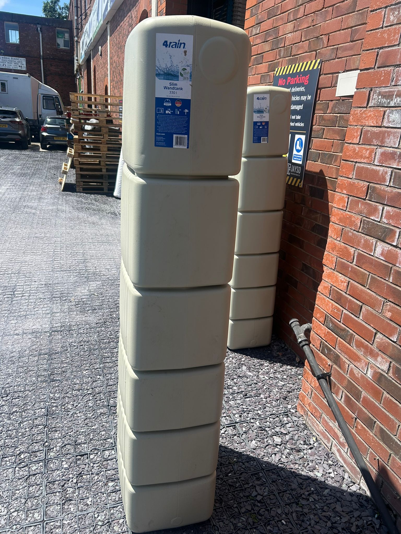 Cheap Water Butt Tanks UK – Cosmetic Damage Clearance Deals