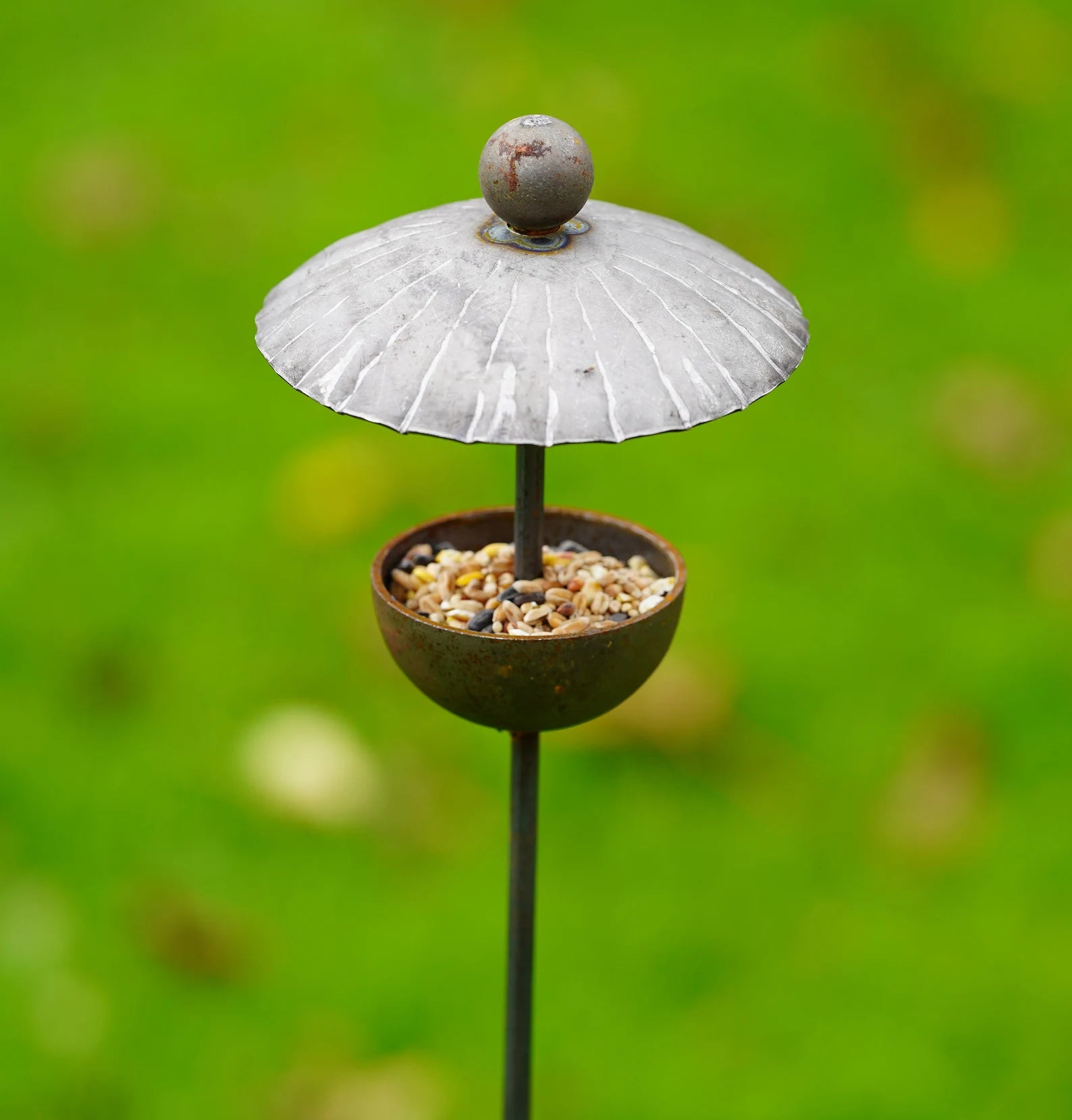 Fig Tree Metal Bird Feeders